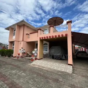 5bdrm House in Mbezi Estate, Kinondoni for sale