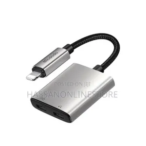 McDodo CA-556 2 in 1 Lightning to Dual USB-C Audio Adapter