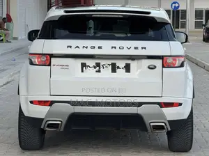 Land Rover Range Rover Evoque Pure AWD 5-Door 2013 White