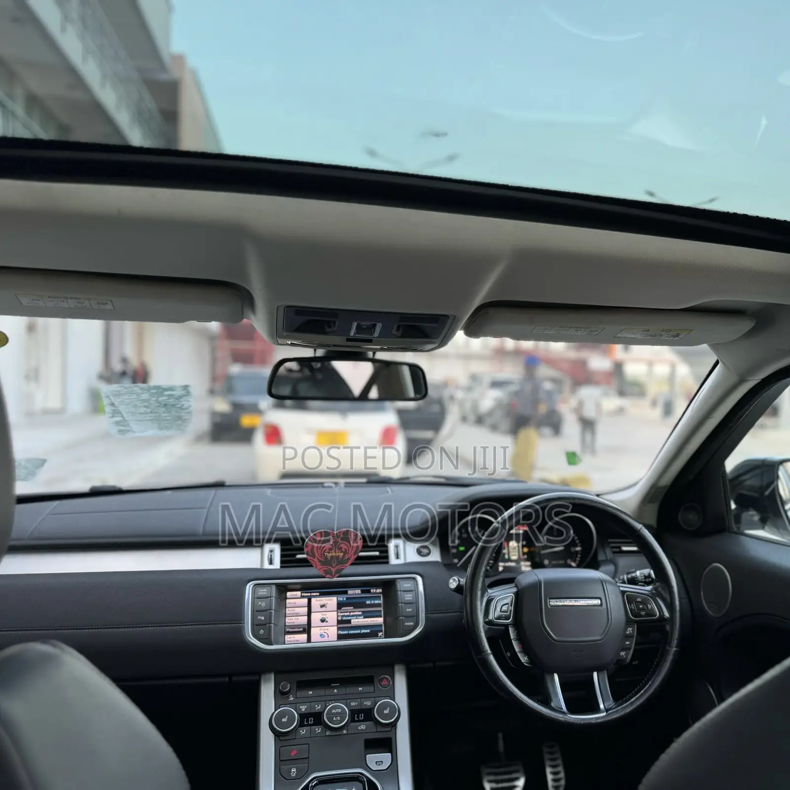 Land Rover Range Rover Evoque Pure AWD 5-Door 2013 White