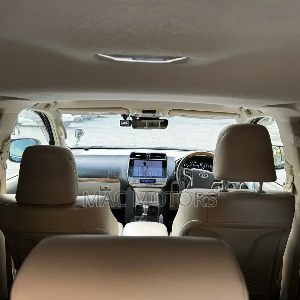 Toyota Land Cruiser Prado 2.8 2021 Black