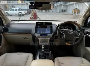 Toyota Land Cruiser Prado 2.8 2021 Black
