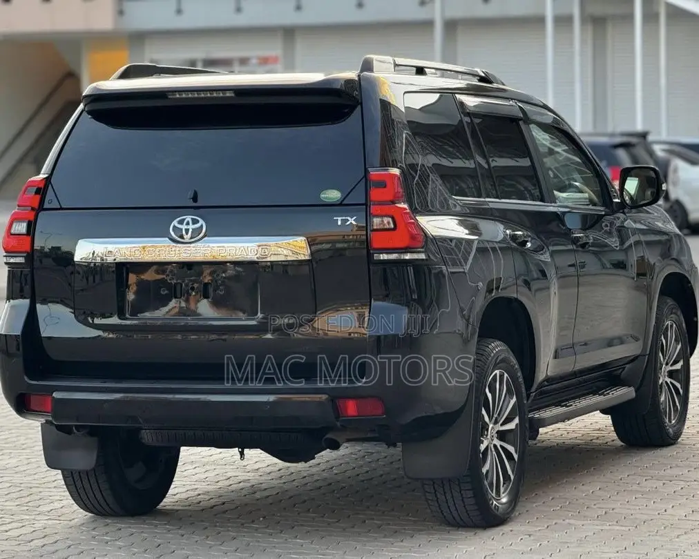 Toyota Land Cruiser Prado 2.8 2021 Black