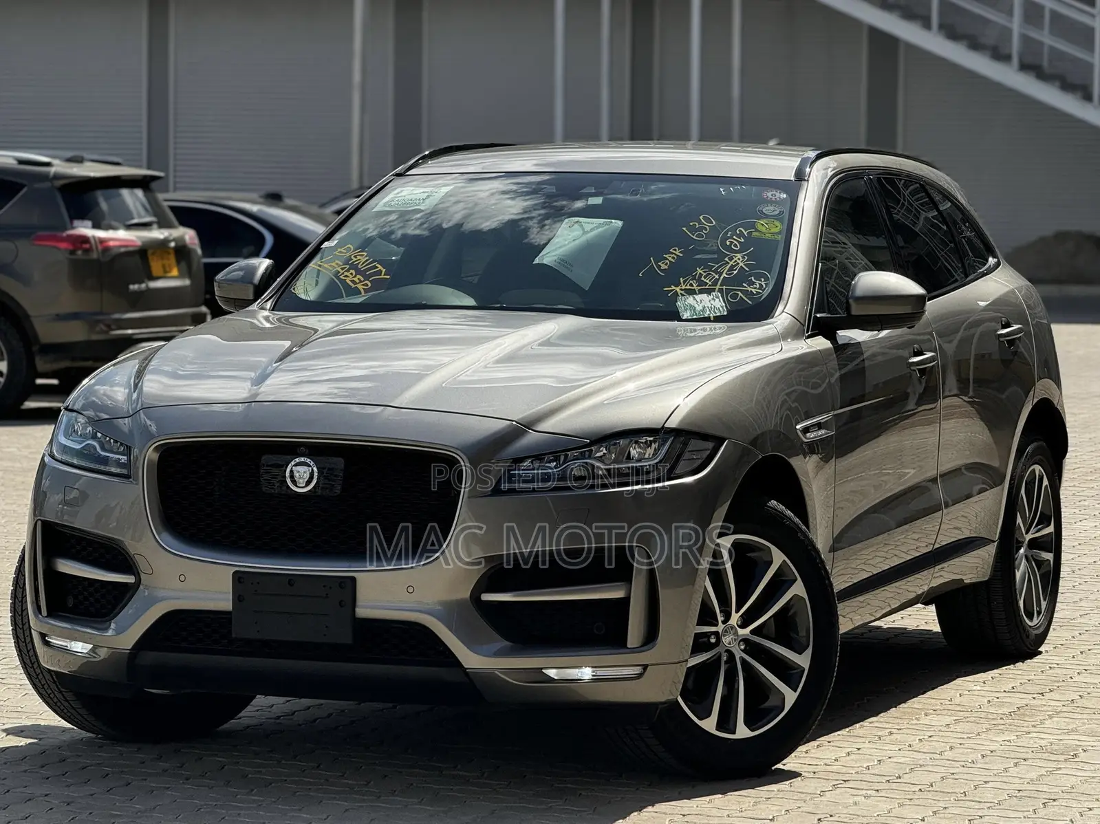 Jaguar F-Pace 20d R-Sport AWD 2018 Gray
