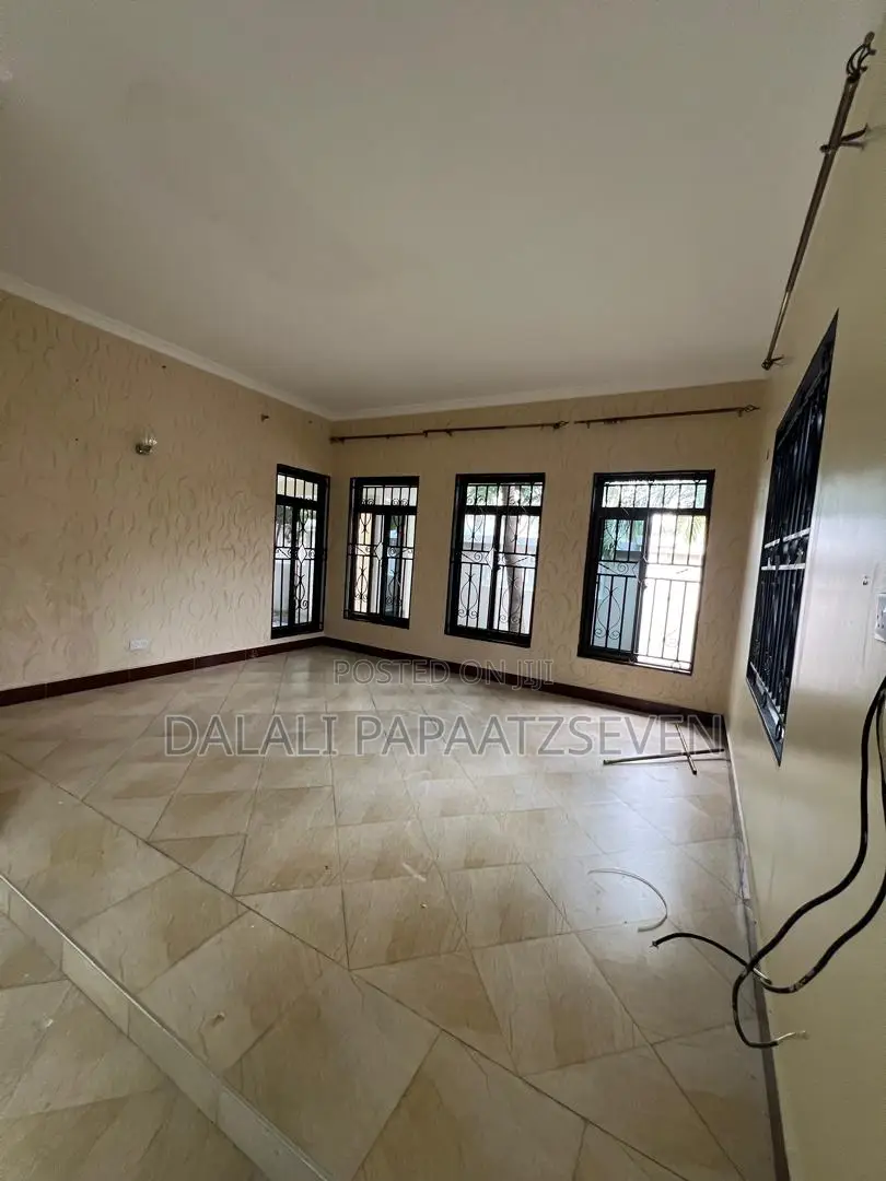 3bdrm House in Dalalipapaatzseven, Kinondoni for rent