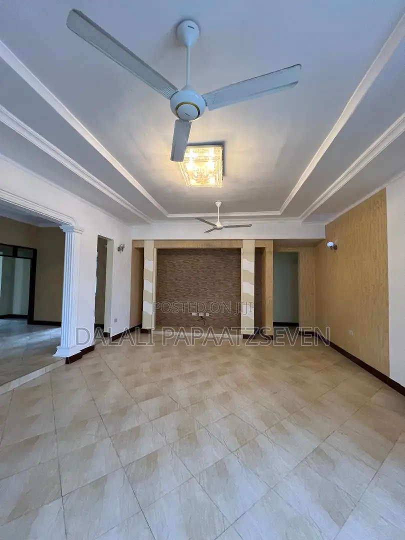 3bdrm House in Dalalipapaatzseven, Kinondoni for rent