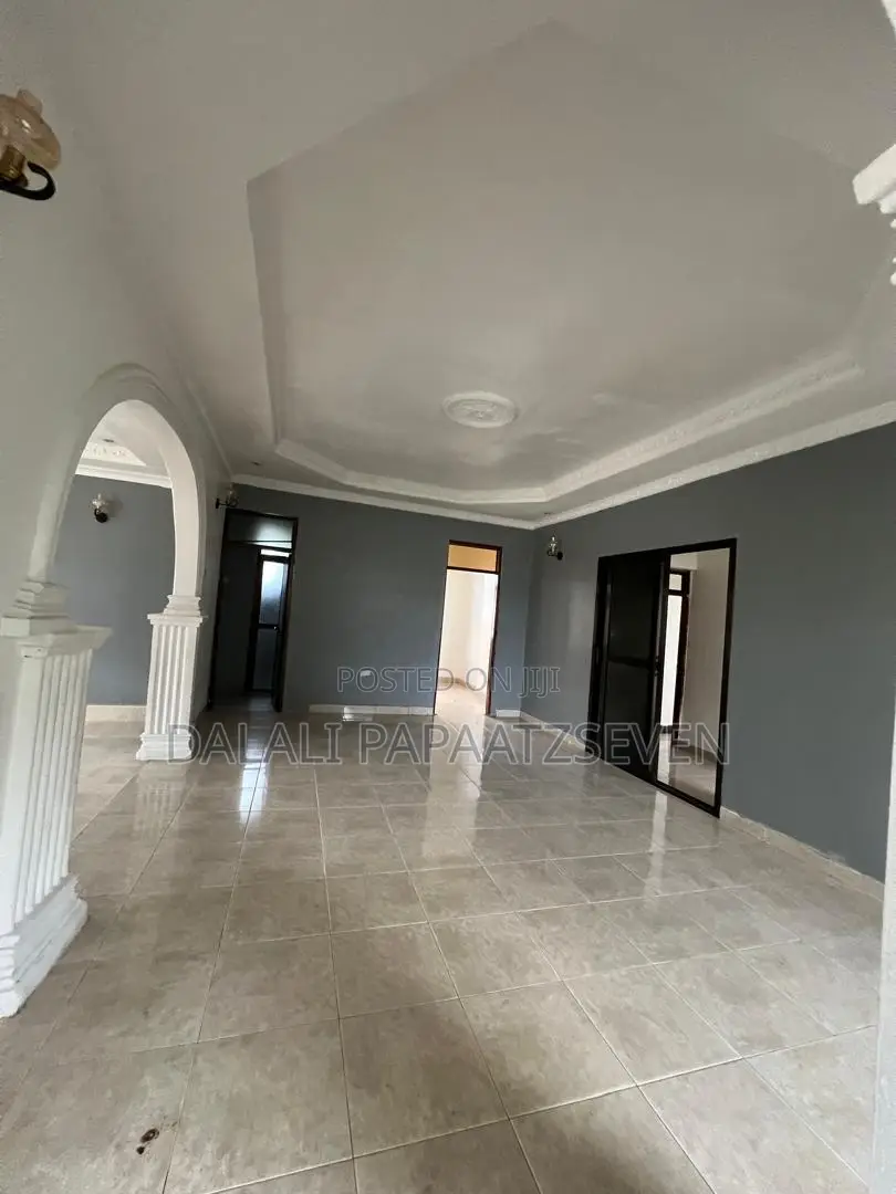 4bdrm Apartment in Dalalipapaatzseven, Kinondoni for rent