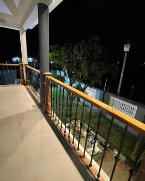 8bdrm House in Mbezi Beach for sale