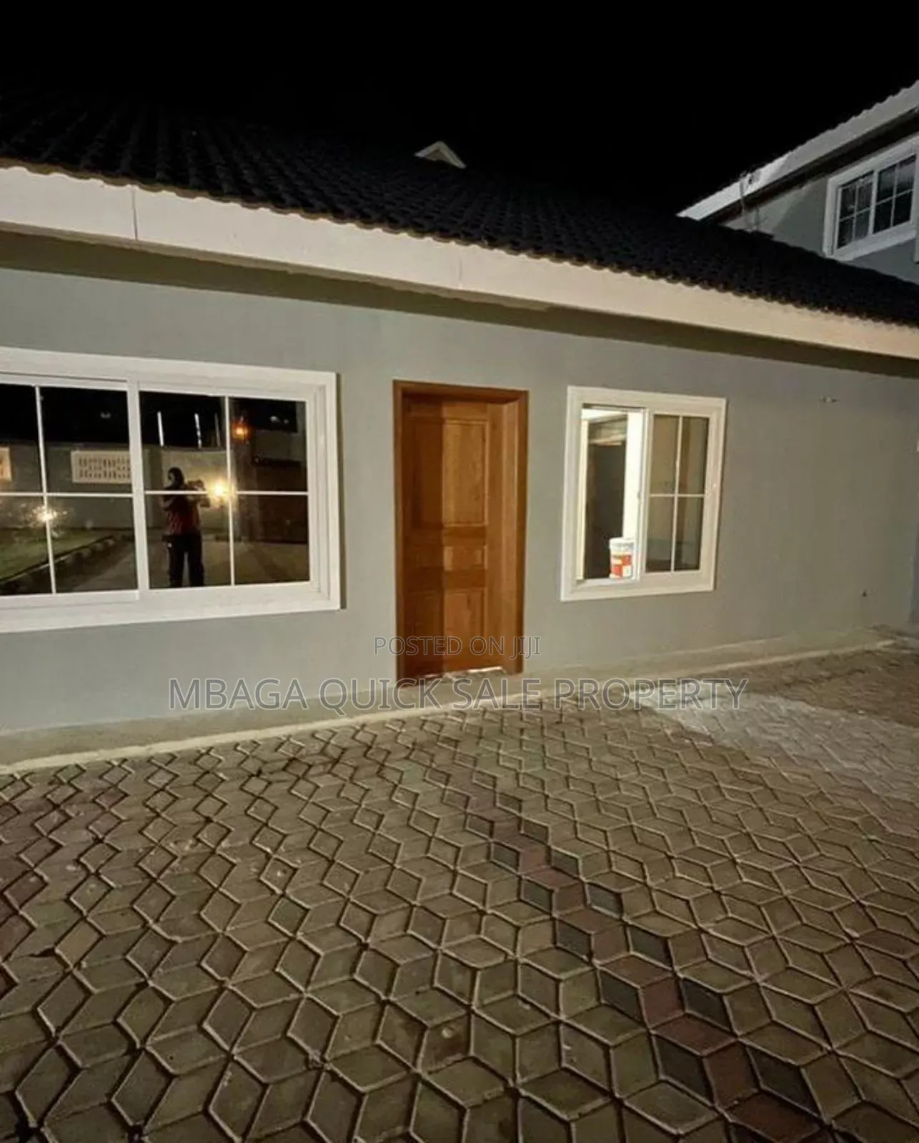 8bdrm House in Mbezi Beach for sale