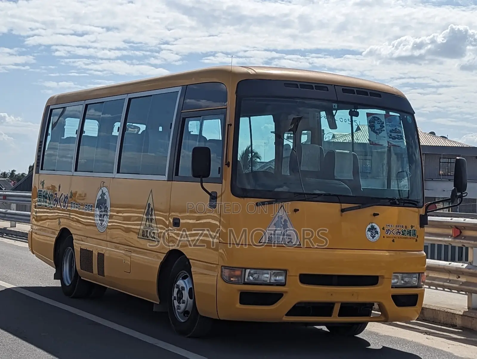Nissan Civilian 2002 Yellow