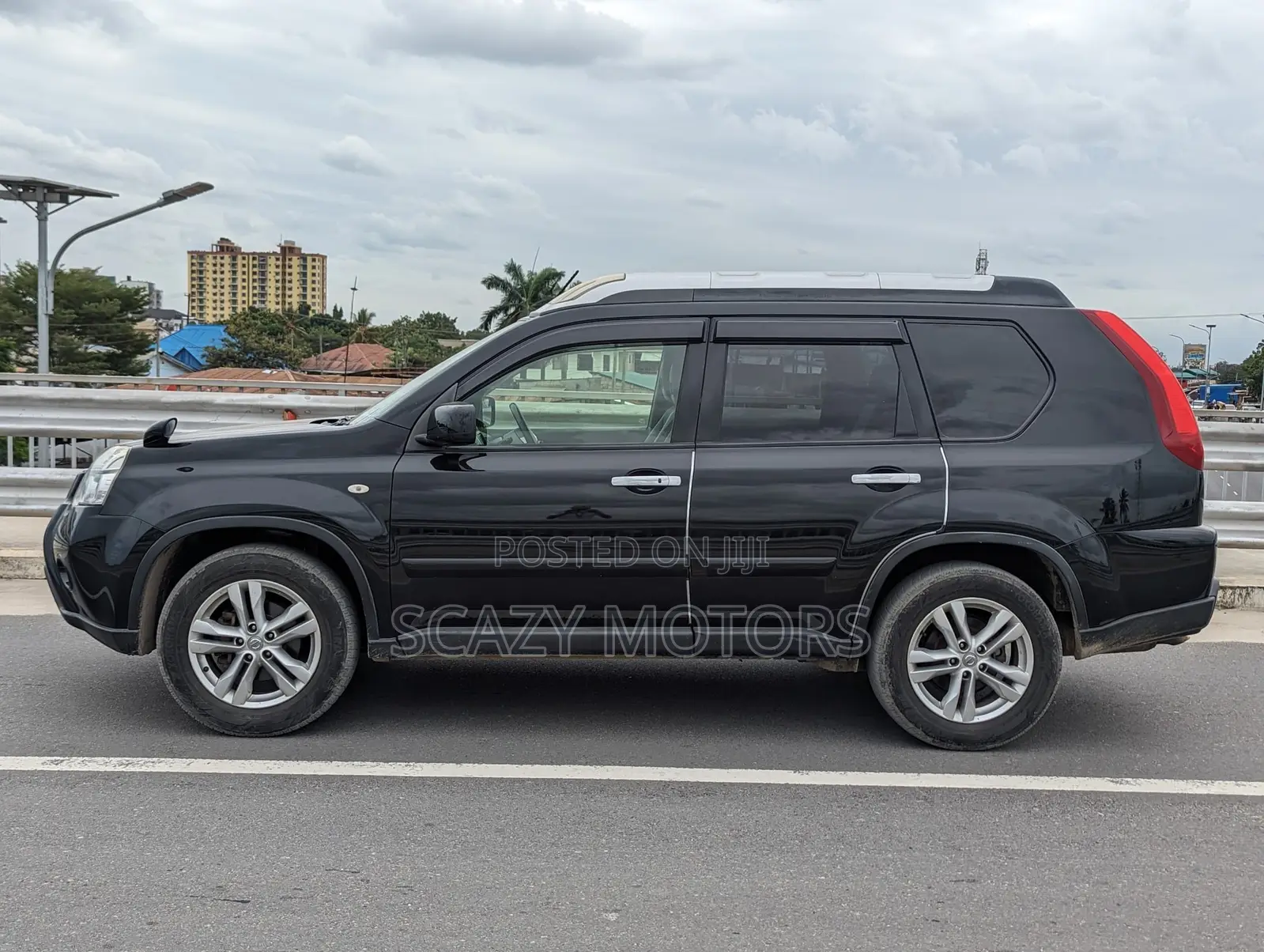 Nissan X-Trail 2011 Black