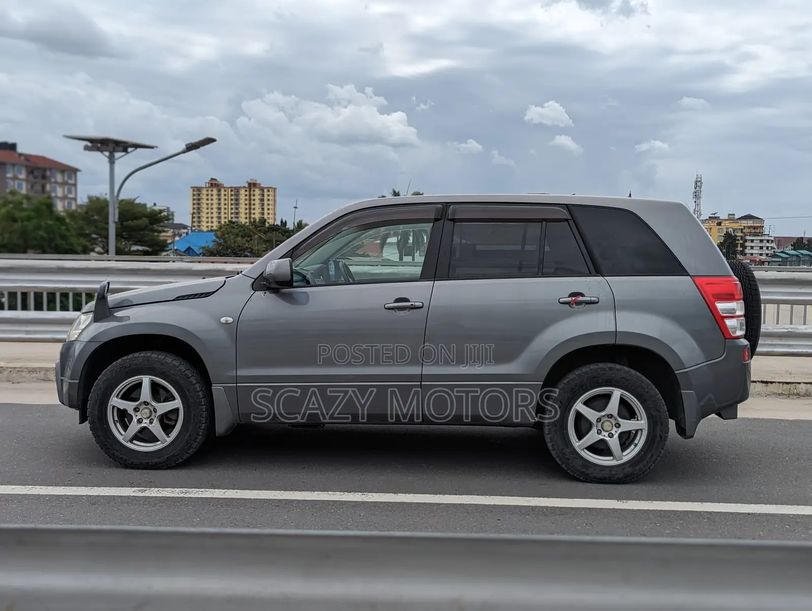 Suzuki Escudo 2008 Gray