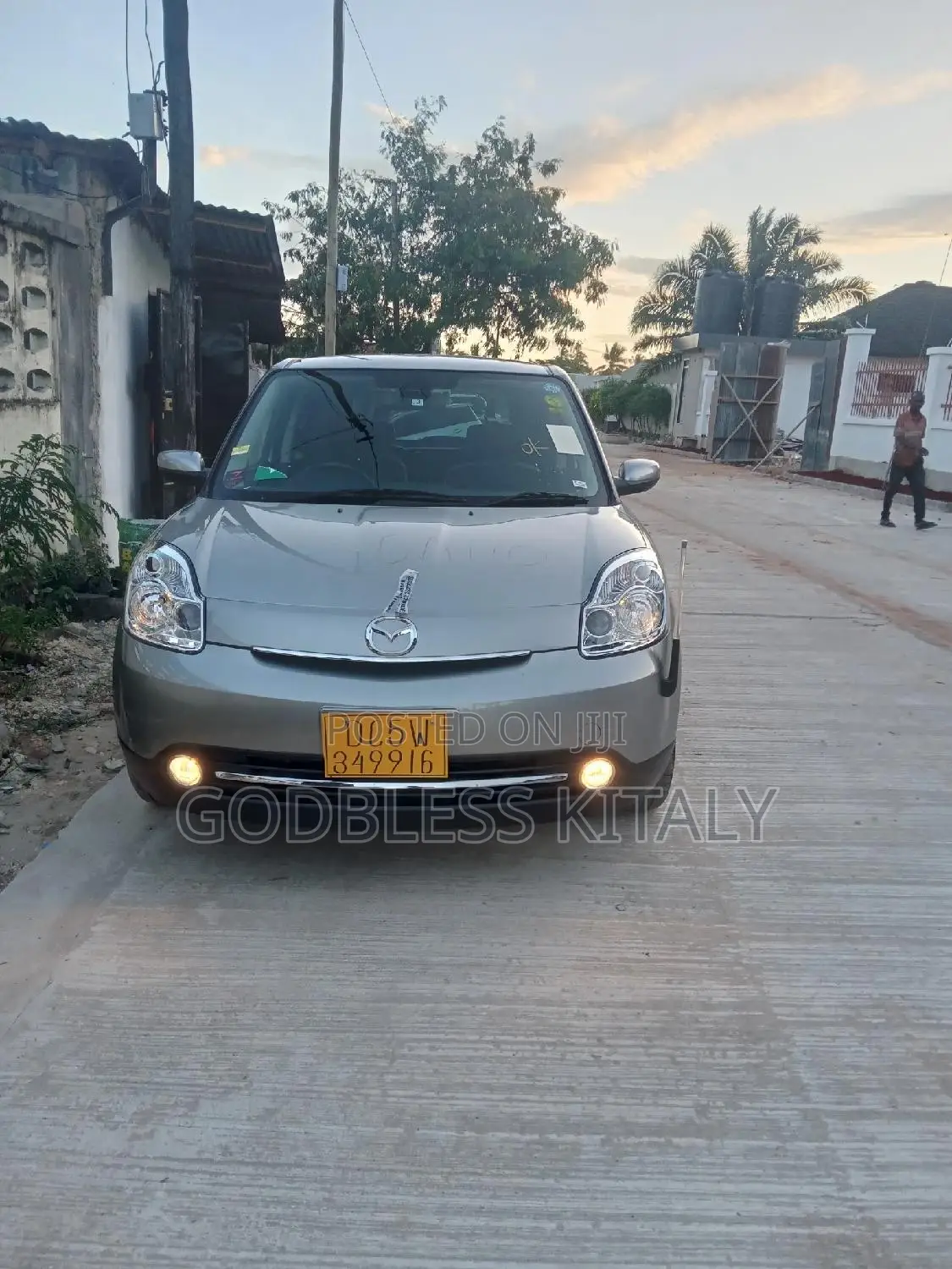 Mazda Verisa 2011 Gray