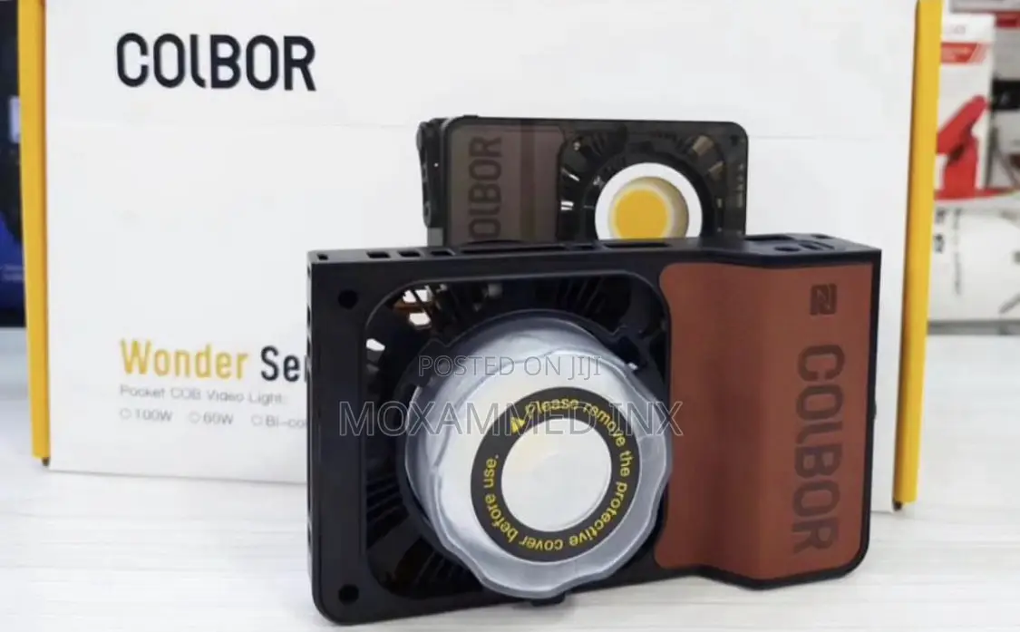 Colbor Wonder Series Poratble Studio Light