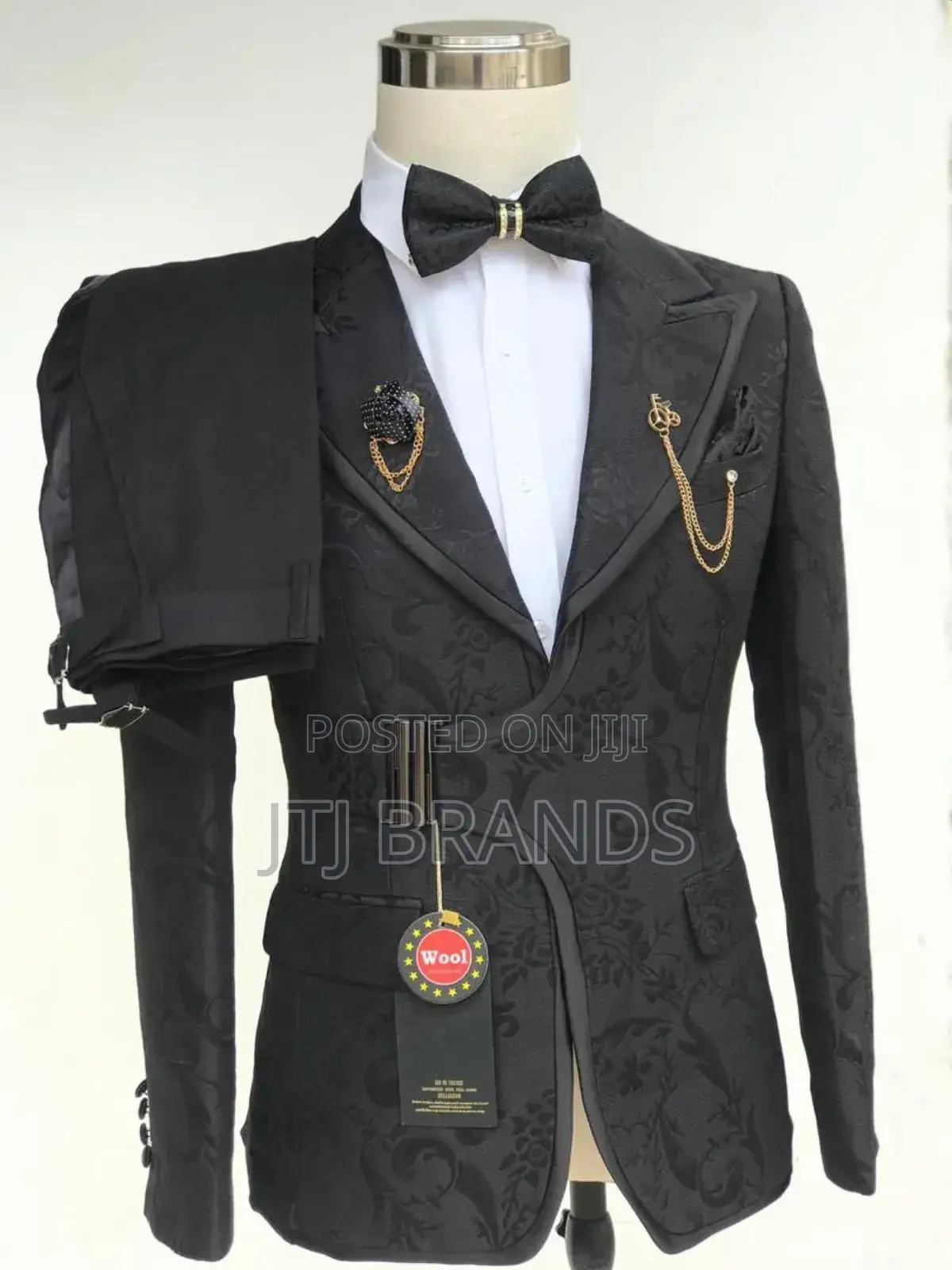 Melano Henry Suits