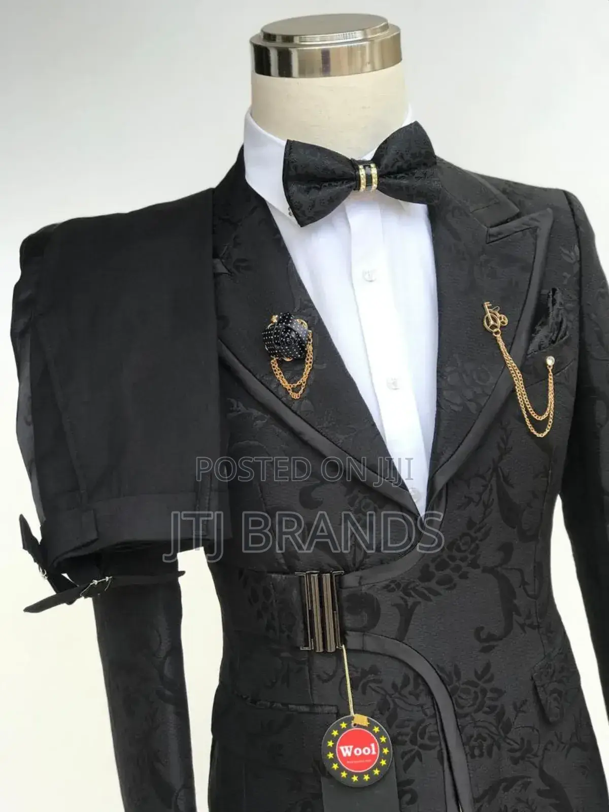 Melano Henry Suits