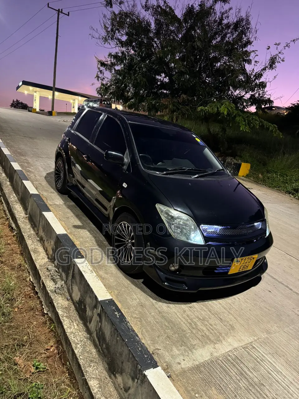 Toyota IST 2005 Black