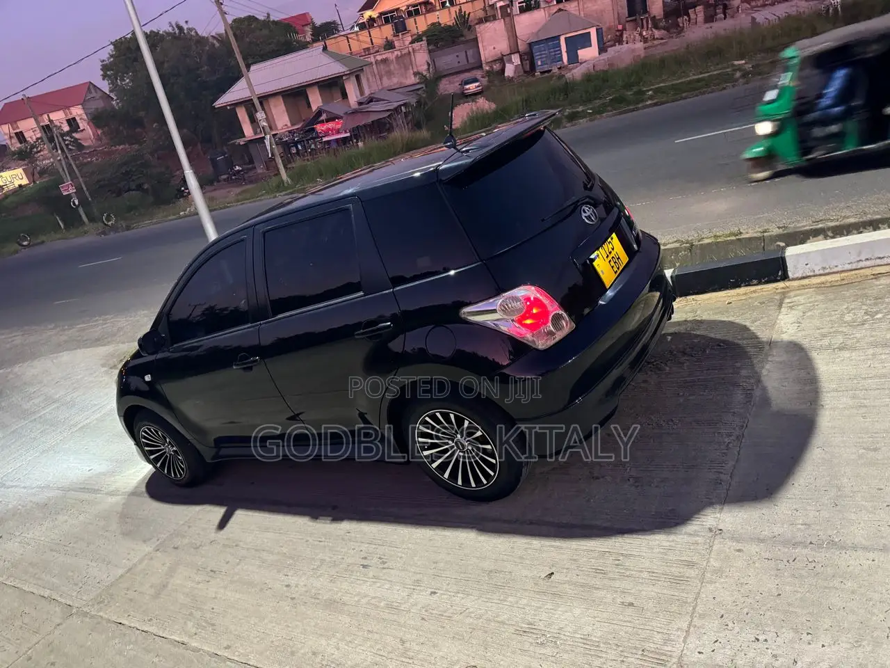 Toyota IST 2005 Black