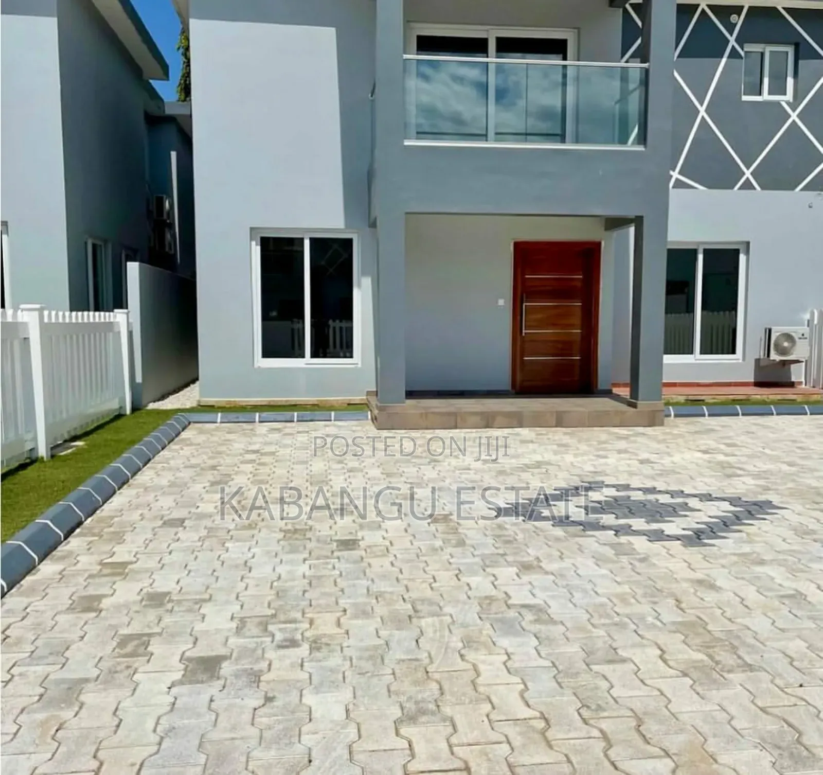 Furnished 4bdrm Villa in Oysterbay, Kinondoni for rent