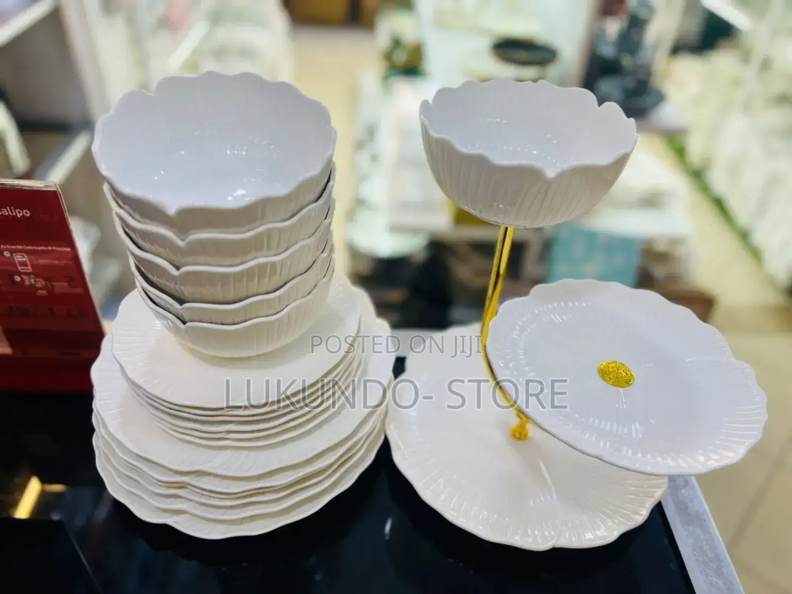 Round White Set With Bowl