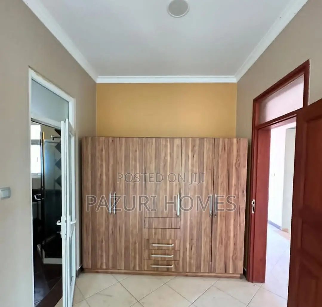 3bdrm Villa in Kawe Beach for rent