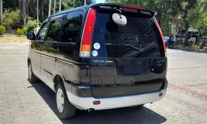 Toyota Noah 2001 Black