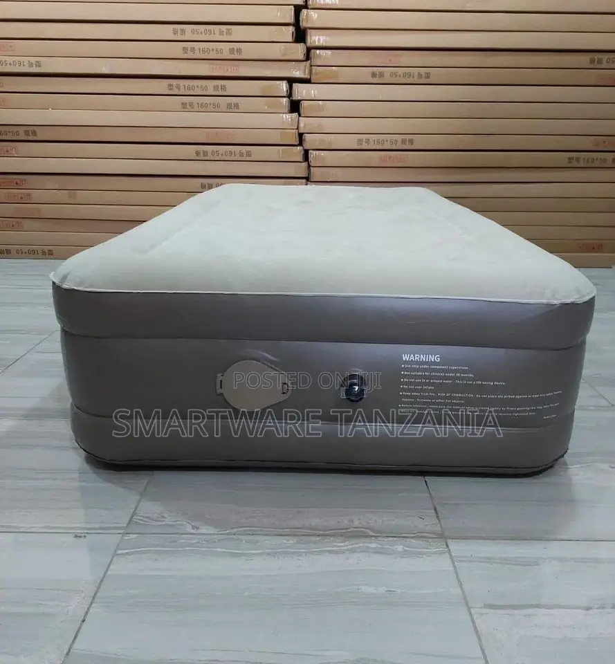 Air Mattress Inflatable Blow Up Air Bed Built-in Pump