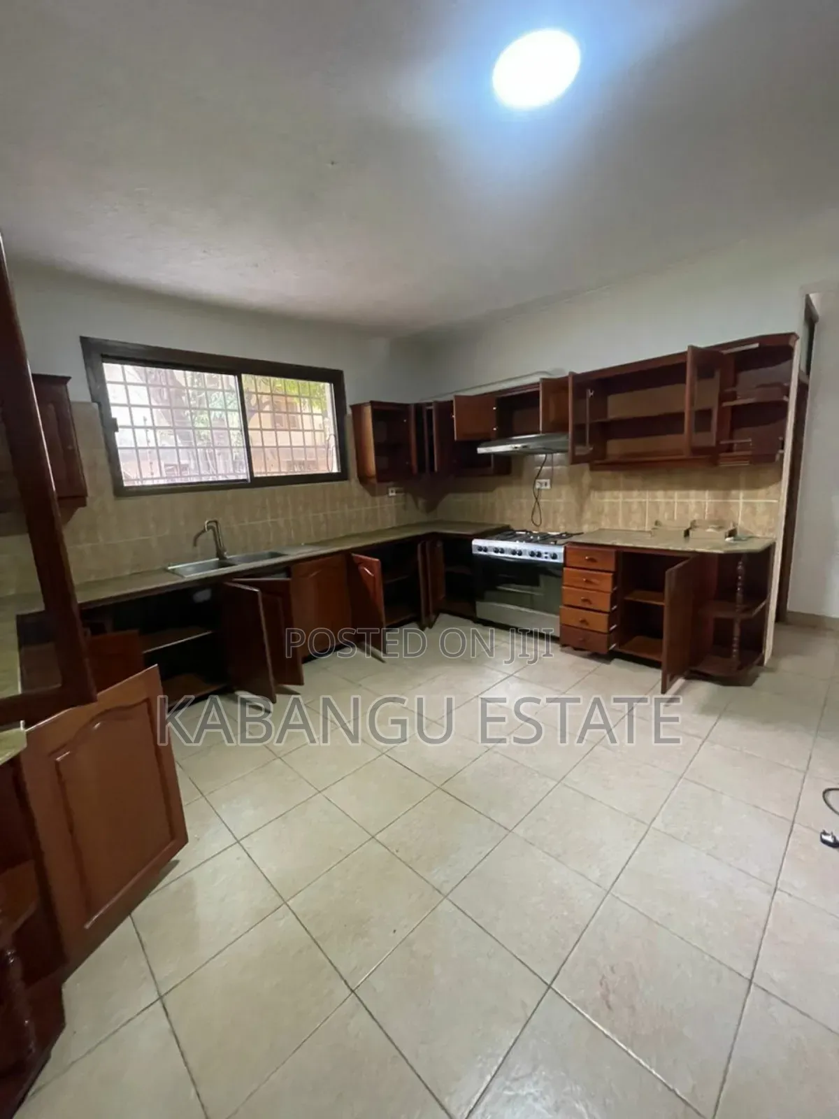 5bdrm Bungalow in Mikocheni, Kinondoni for rent