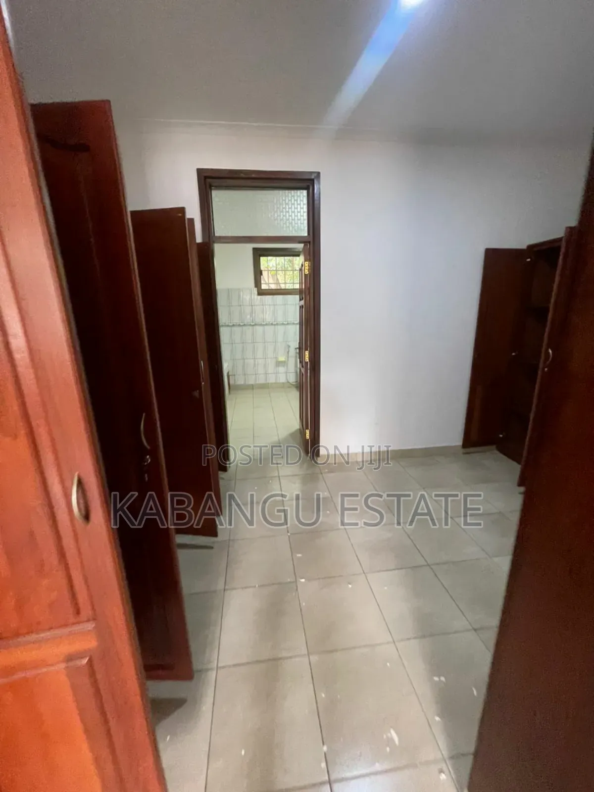 5bdrm Bungalow in Mikocheni, Kinondoni for rent