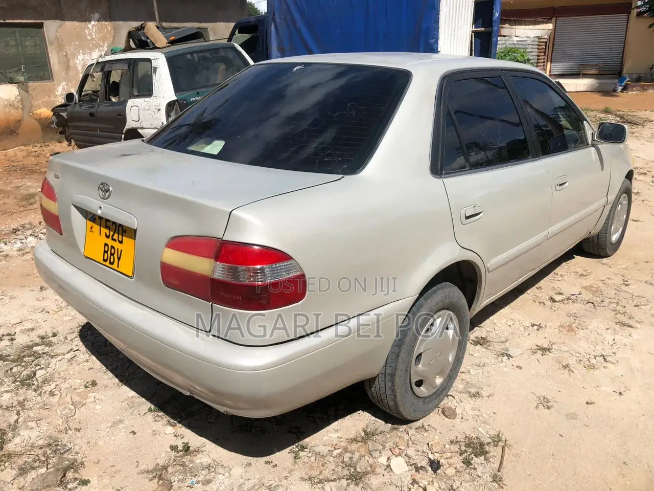 Toyota Corolla 2000 Silver