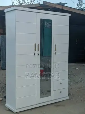 Kabati La Nguo Milango Mitatu