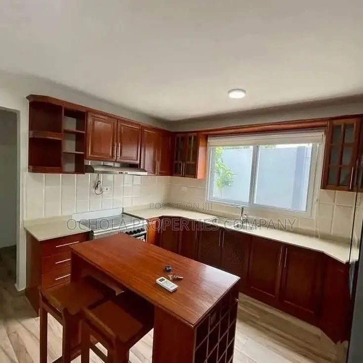 Furnished 5bdrm Villa in Oyster Bay for rent