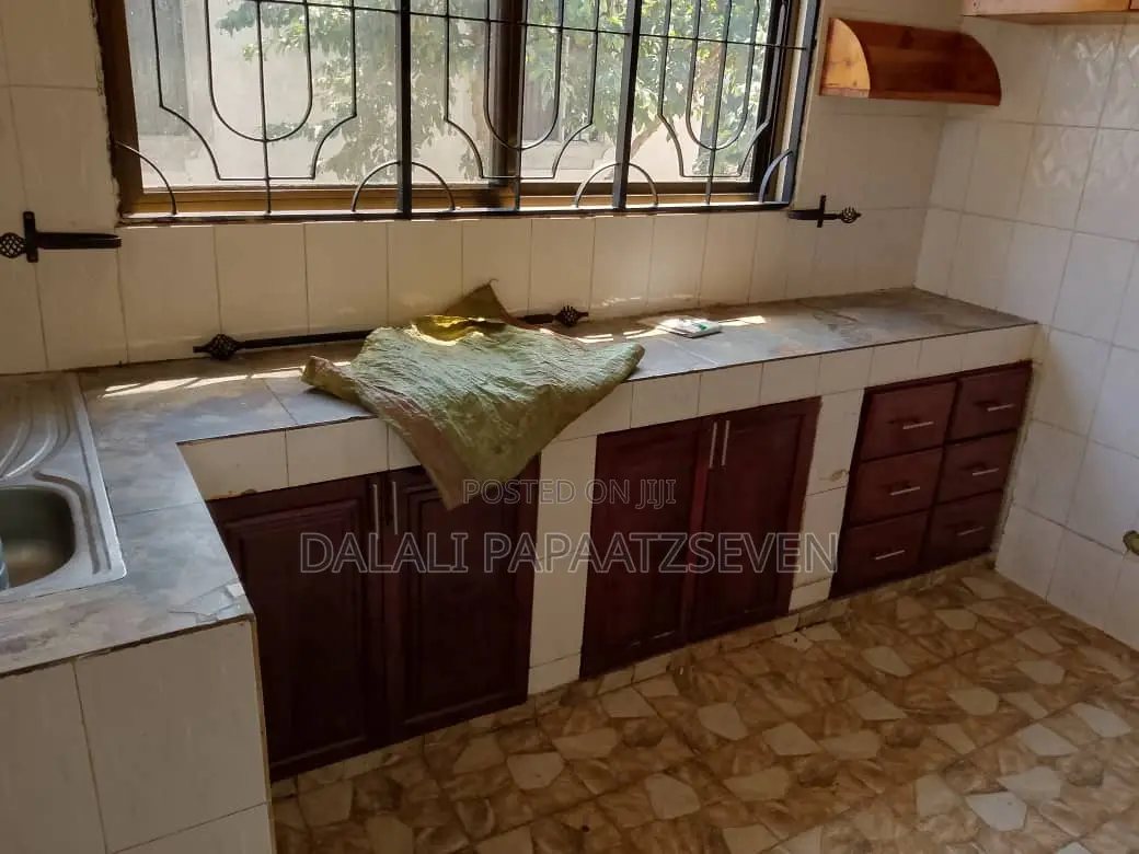 2bdrm Apartment in Dalalipapaatzseven, Bunju for rent