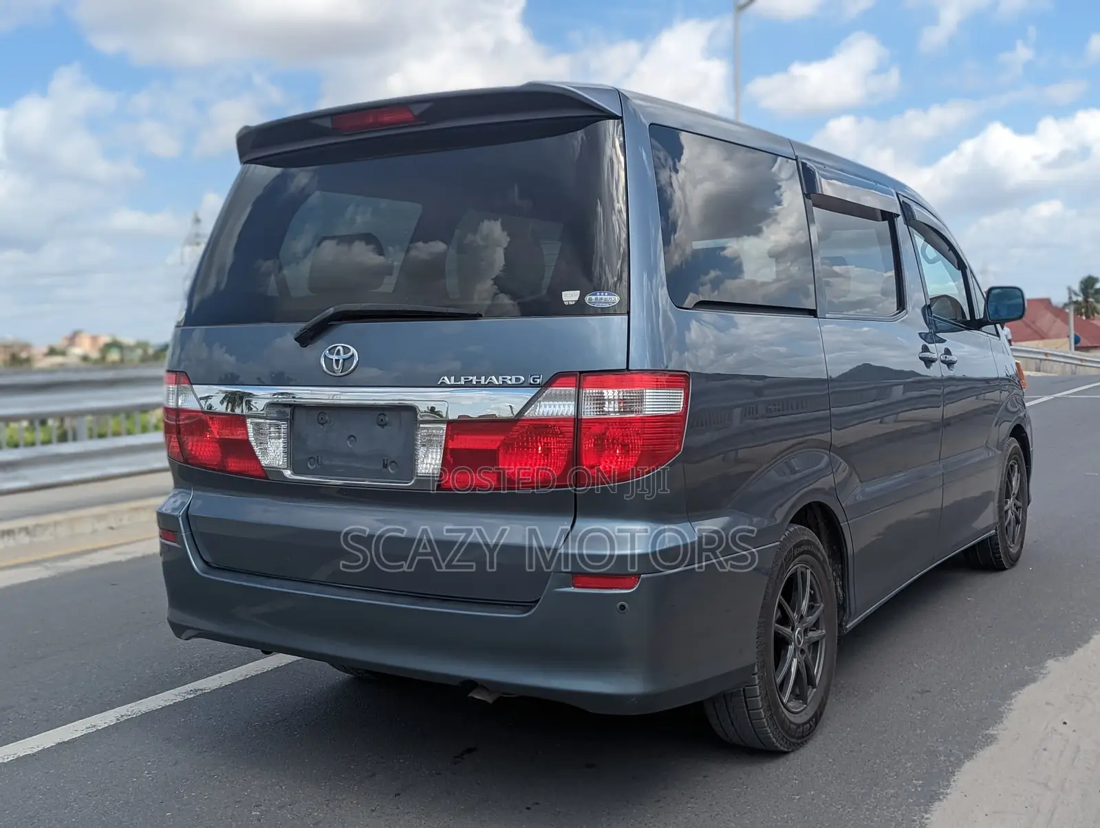 Toyota Alphard 2004 Gray