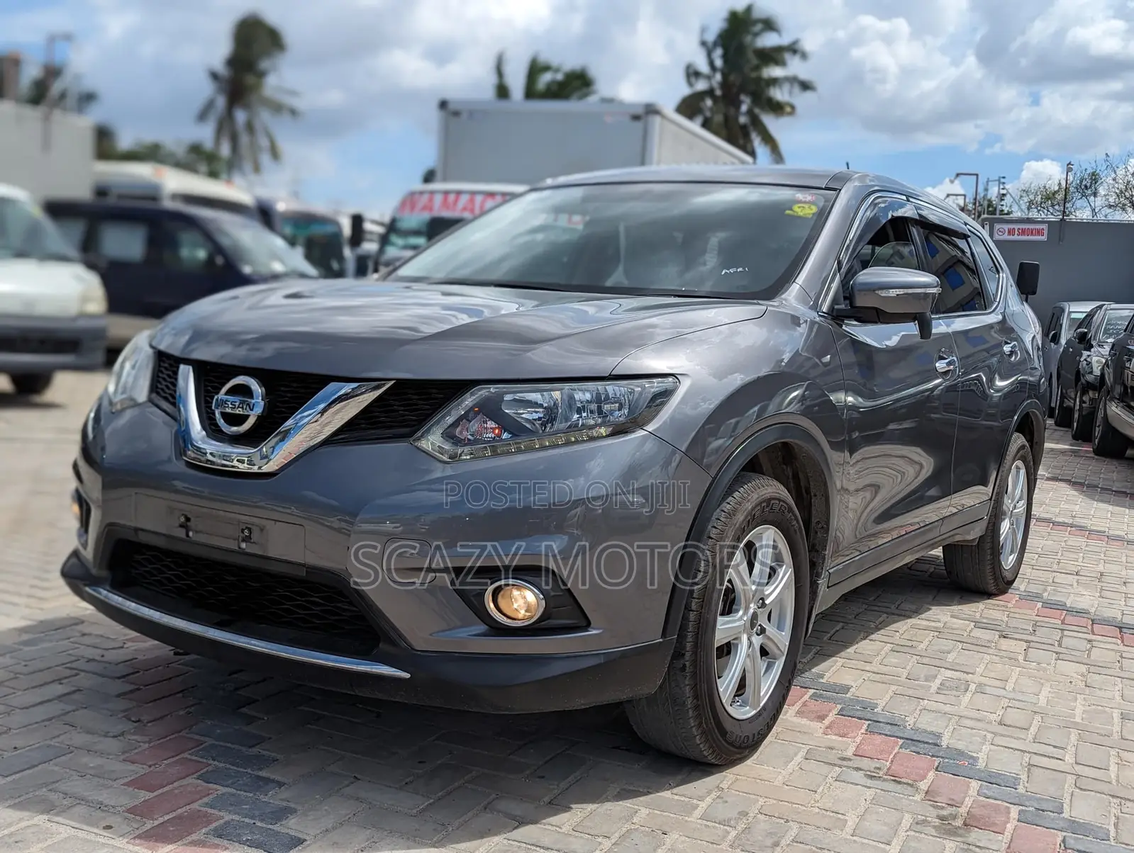 Nissan X-Trail 2014 Gray