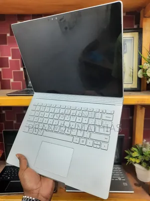 Laptop Microsoft Surface Book 2 8GB Intel Core I5 SSD 256GB