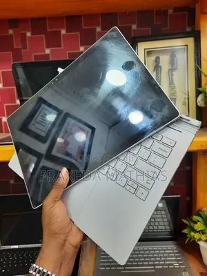 Laptop Microsoft Surface Book 2 8GB Intel Core I5 SSD 256GB