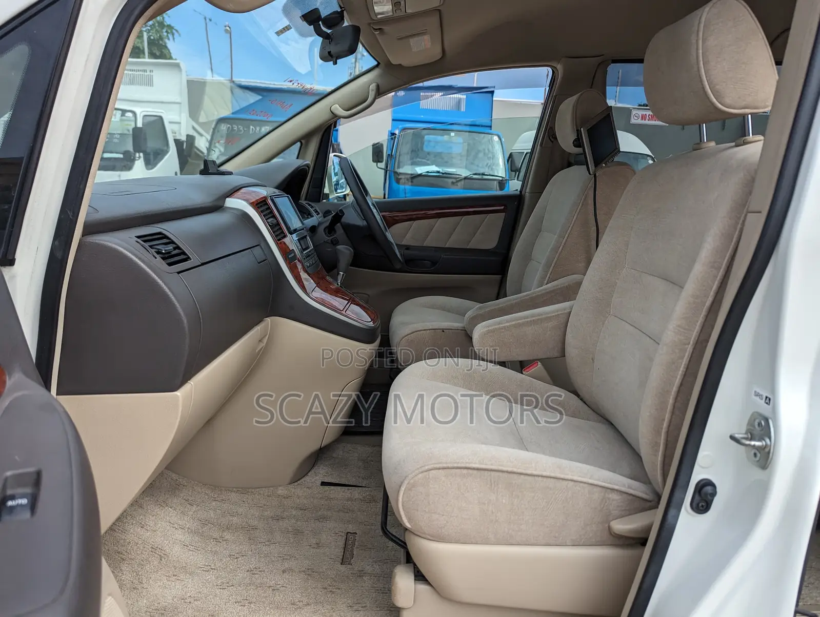 Toyota Alphard 2004 Off white