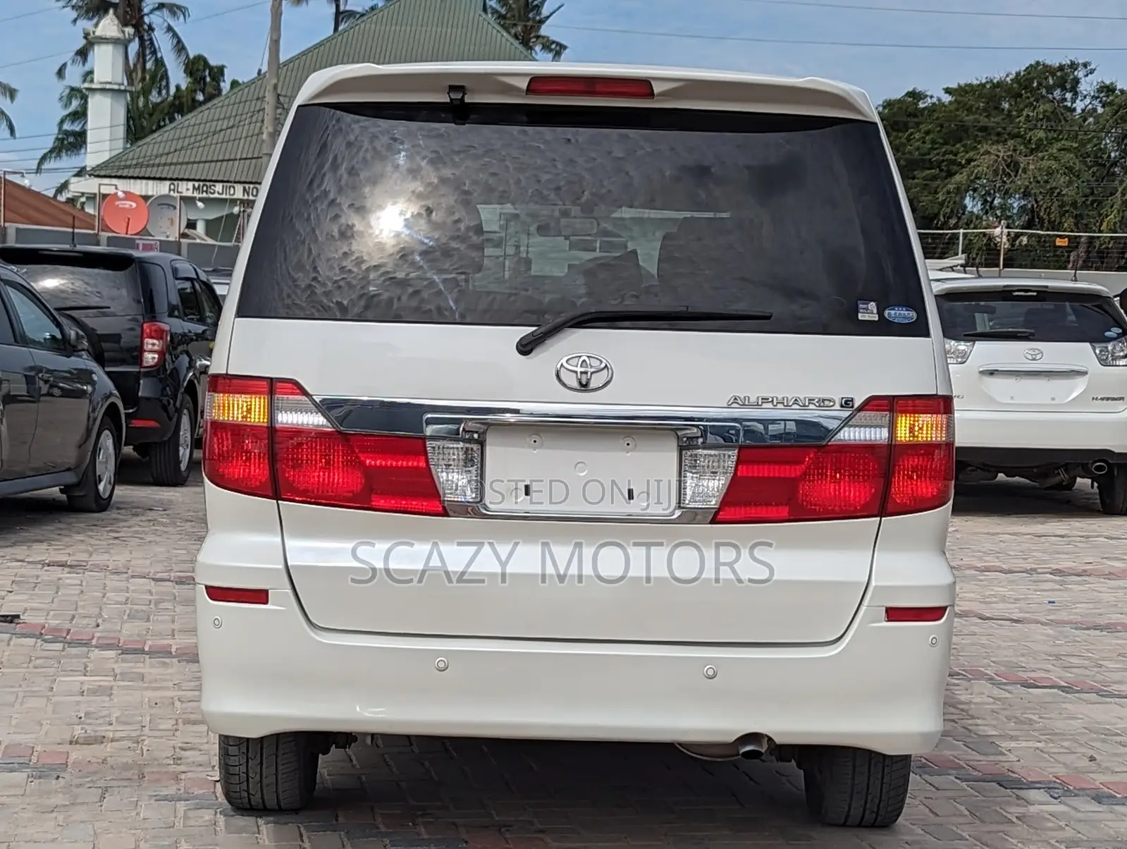 Toyota Alphard 2004 Off white
