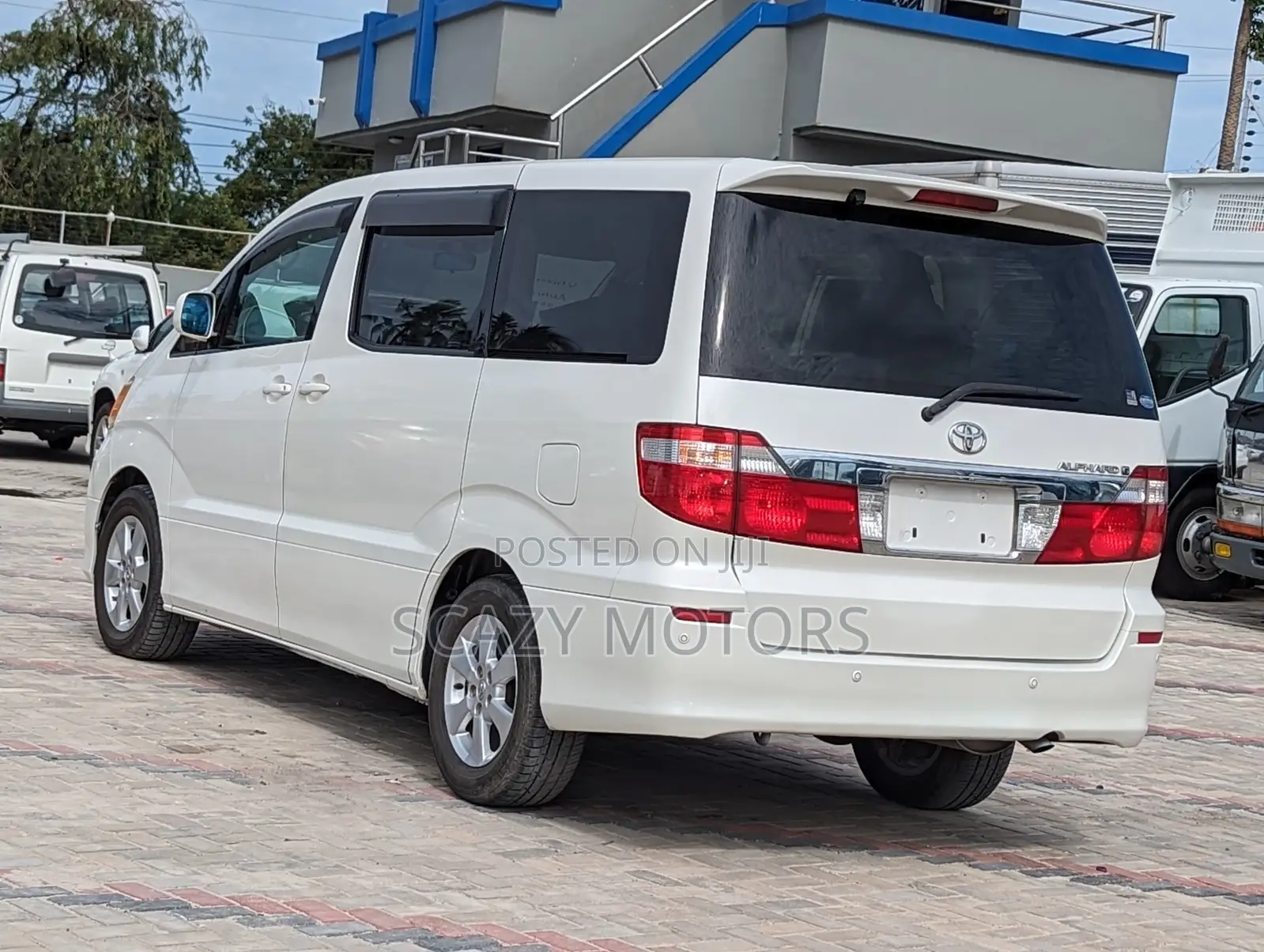 Toyota Alphard 2004 Off white