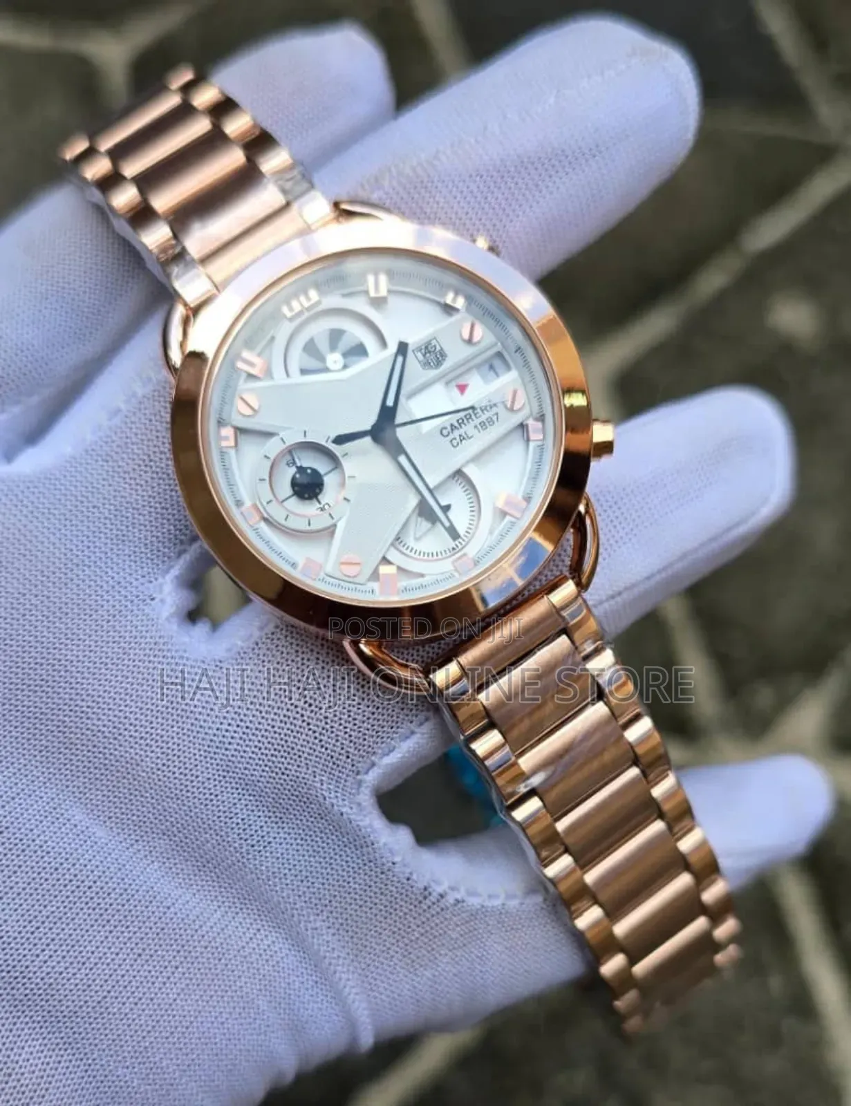 Tag Carera Medium Size