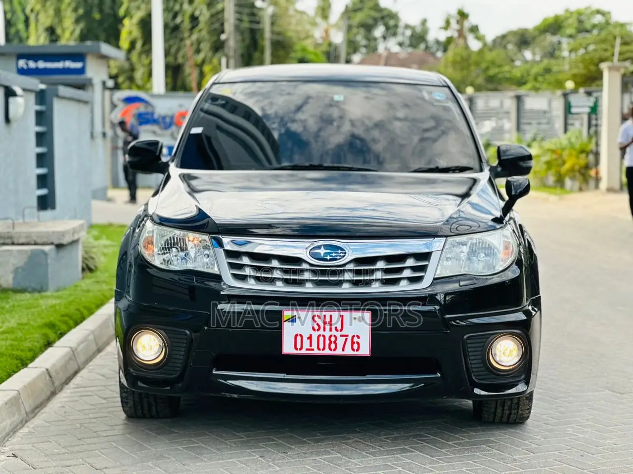 Subaru Forester 2.0D X 2011 Black