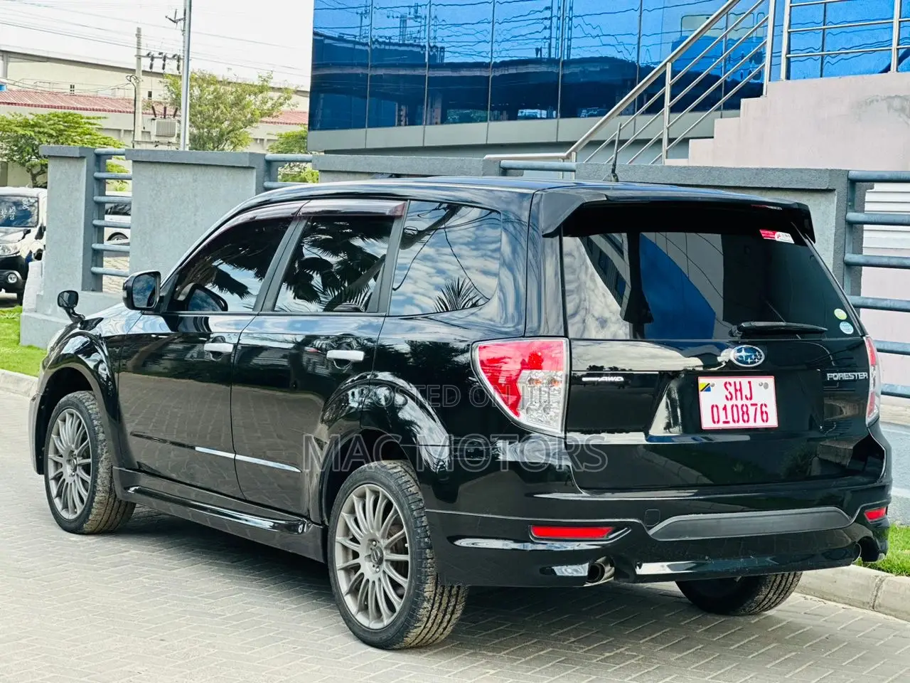 Subaru Forester 2.0D X 2011 Black