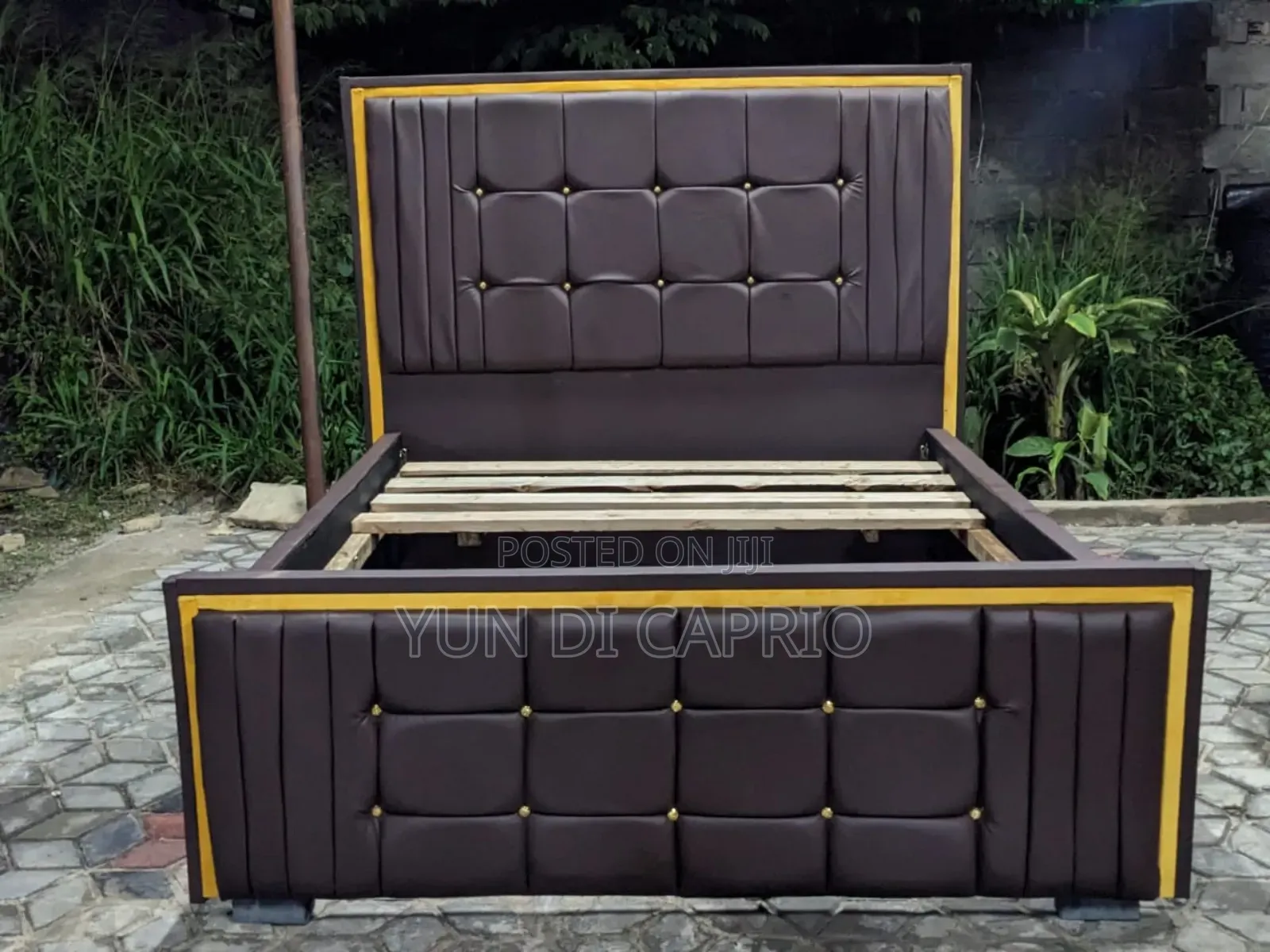 Bedsofa Classic Mpya