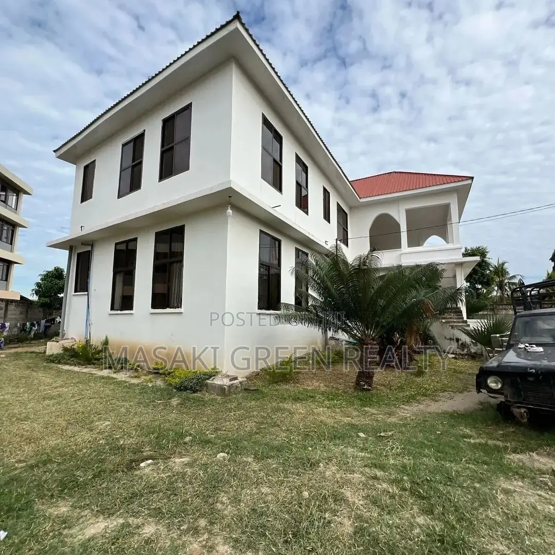 4bdrm House in Bahari Beach Estate, Kinondoni for sale