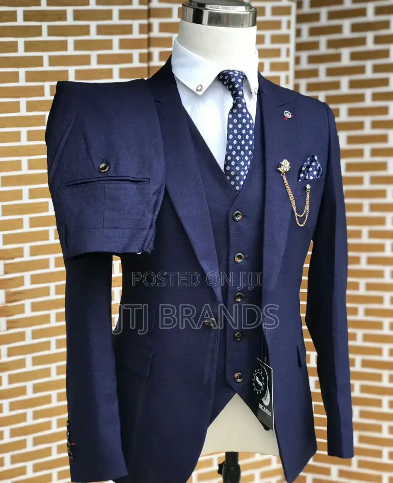 New Maridadi Suits