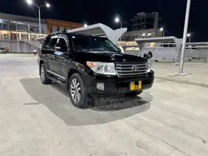 Toyota Land Cruiser 4.5 V8 VXR 2014 Black