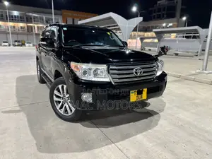 Toyota Land Cruiser 4.5 V8 VXR 2014 Black