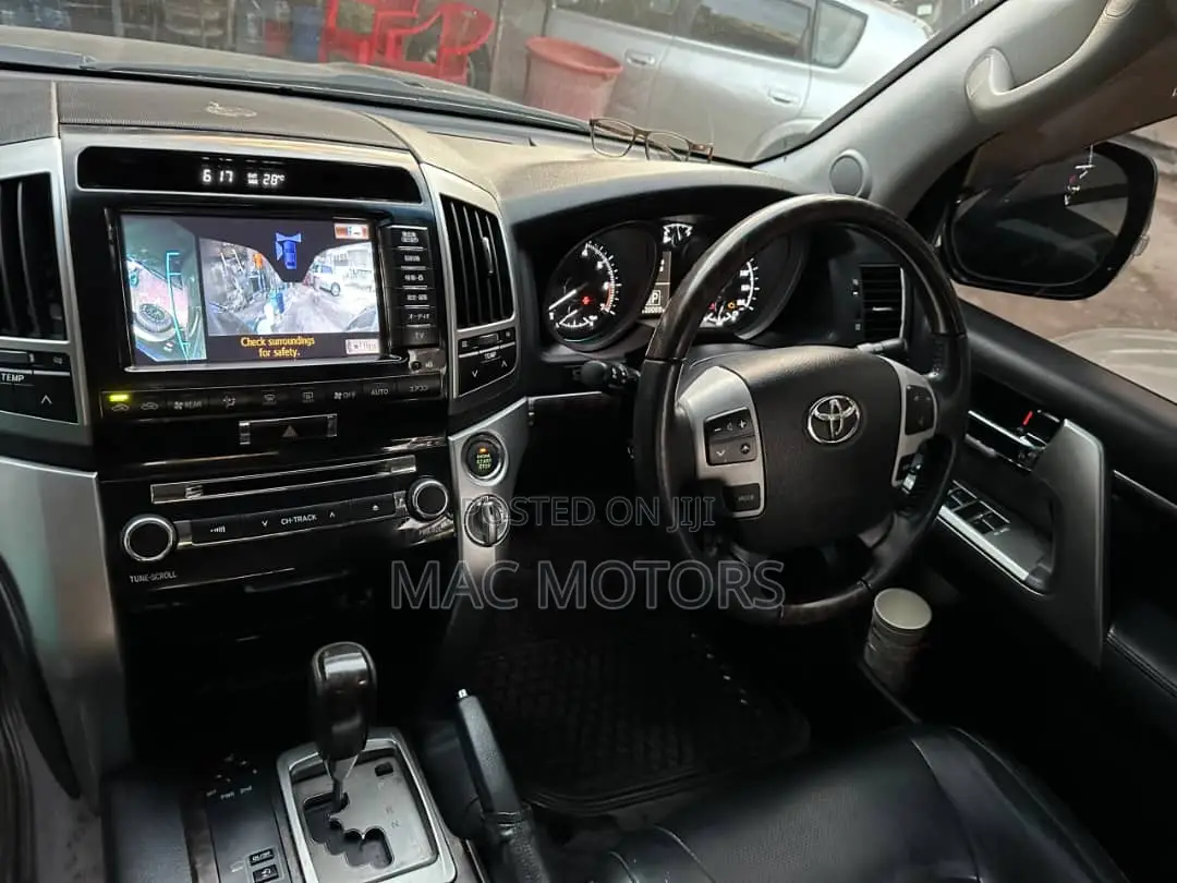 Toyota Land Cruiser 4.5 V8 VXR 2014 Black