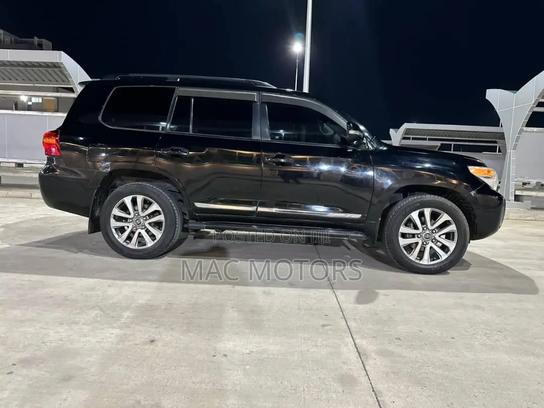 Toyota Land Cruiser 4.5 V8 VXR 2014 Black